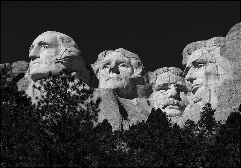 _DSC0321 Mt Rushmore Faces.jpg